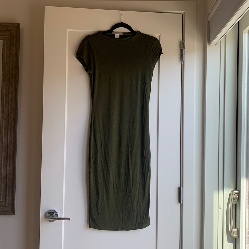 Size M Purple Snow Green Midi Dress